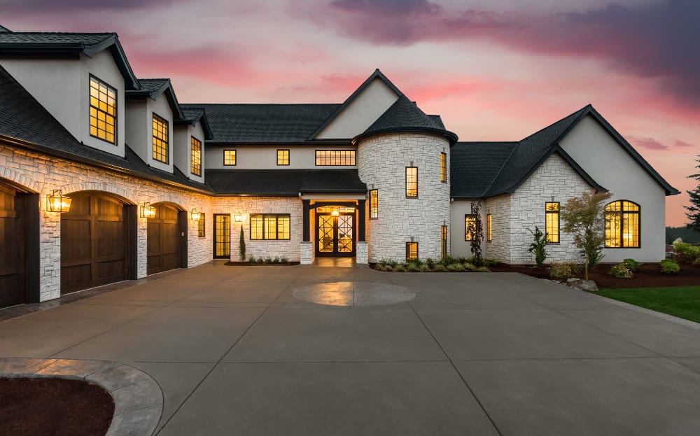 The Luxury Property Sales Experience